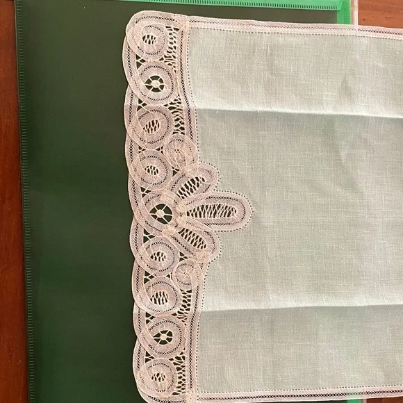 Belgian and Handmade Lace Set - Picture 5 of 8